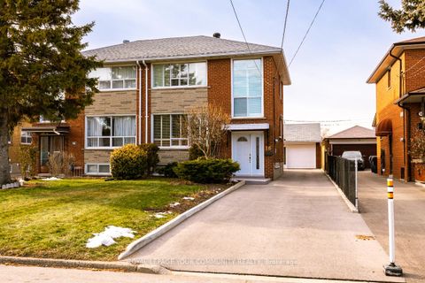 Photo 1 at 16 Martini Drive, Amesbury, Toronto