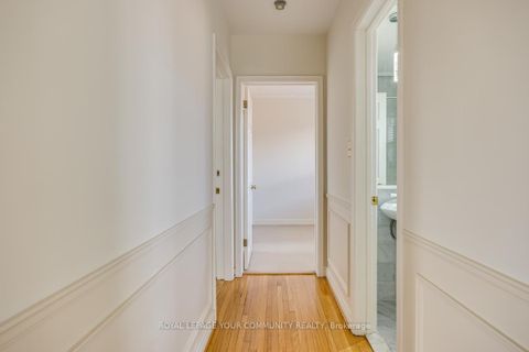 Photo 18 at 16 Martini Drive, Amesbury, Toronto