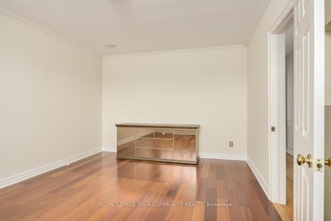 Photo 20 at 16 Martini Drive, Amesbury, Toronto