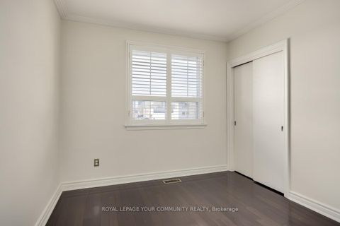 Photo 22 at 16 Martini Drive, Amesbury, Toronto