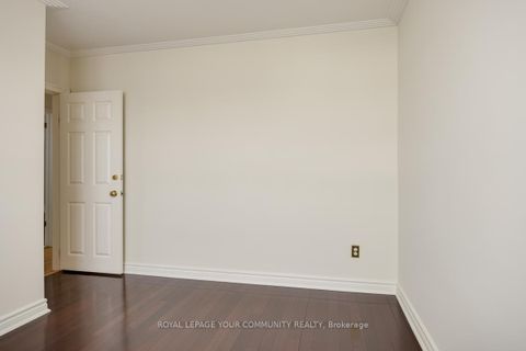 Photo 23 at 16 Martini Drive, Amesbury, Toronto