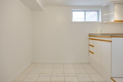 Photo 32 at 16 Martini Drive, Amesbury, Toronto