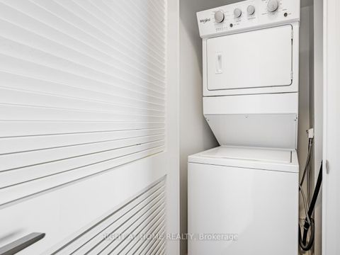 Photo 16 at 1010 - 65 Oneida Crescent, Langstaff, Richmond Hill