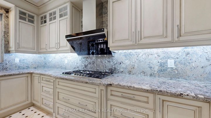 Photo 8 at 58 Highland Park Boulevard, Grandview, Markham