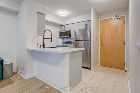 Photo 2 at 1011 - 4978 Yonge Street, Westgate, Toronto