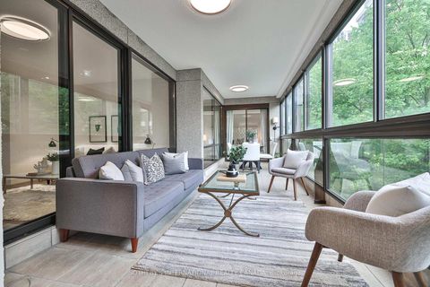 Photo 15 at 405 - 342 Spadina Road, Forest Hill South, Toronto