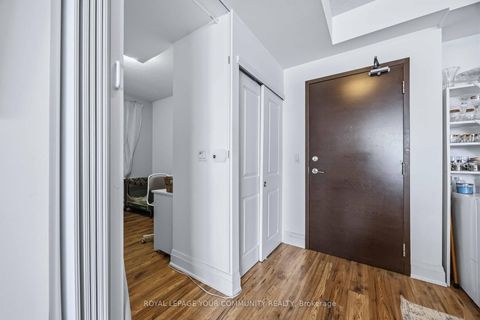 Photo 5 at 306 - 222 Finch Avenue W, Newtonbrook West, Toronto