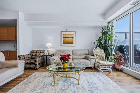 Photo 9 at 306 - 222 Finch Avenue W, Newtonbrook West, Toronto