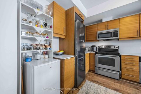 Photo 16 at 306 - 222 Finch Avenue W, Newtonbrook West, Toronto
