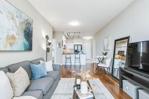 Photo 3 at 904 - 319 Merton Street, Mount Pleasant West, Toronto