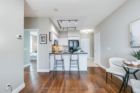 Photo 4 at 904 - 319 Merton Street, Mount Pleasant West, Toronto