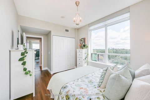 Photo 10 at 904 - 319 Merton Street, Mount Pleasant West, Toronto