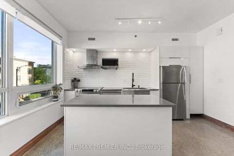 Photo 3 at TH13 - 57 East Liberty Street, Niagara, Toronto