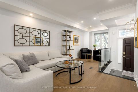 Photo 2 at 262 Spadina Road, Casa Loma, Toronto