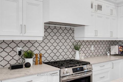 Photo 14 at 290 Bathurst Street, Bellwoods, Toronto