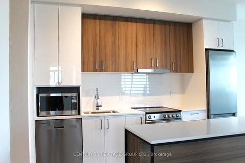 Photo 4 at A3410 - 30 Upper Mall Way, Brownridge, Vaughan