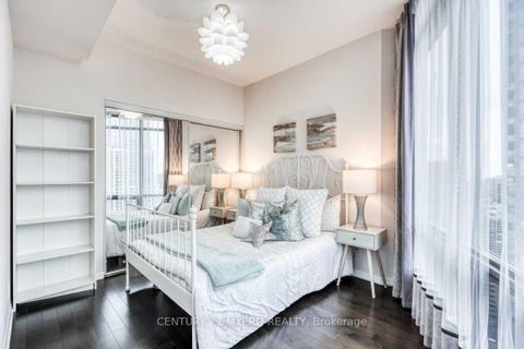 Photo 13 at 2810 - 832 Bay Street, Bay Street Corridor, Toronto