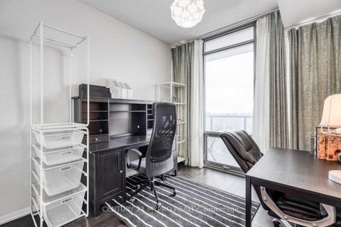 Photo 14 at 2810 - 832 Bay Street, Bay Street Corridor, Toronto