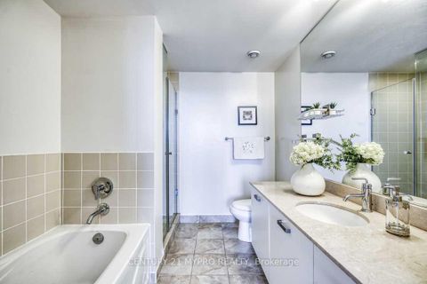 Photo 15 at 2810 - 832 Bay Street, Bay Street Corridor, Toronto