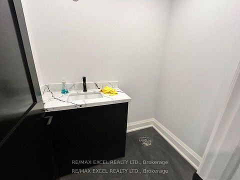 Photo 6 at 34 Raymond Avenue, Lambton Baby Point, Toronto