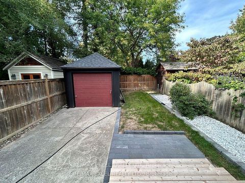 Photo 23 at 34 Raymond Avenue, Lambton Baby Point, Toronto