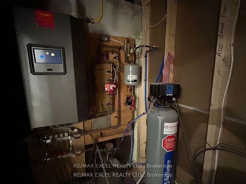 Photo 24 at 34 Raymond Avenue, Lambton Baby Point, Toronto