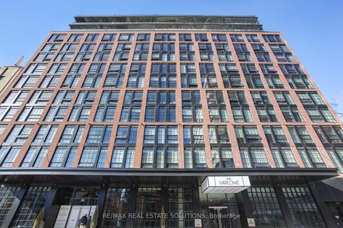 Photo 1 at 210 - 608 Richmond Street W, Waterfront Communities C1, Toronto