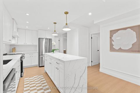 Photo 6 at 508 - 820 Burnhamthorpe Road, Markland Wood, Toronto