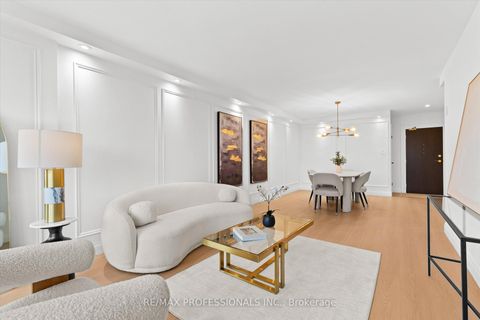 Photo 10 at 508 - 820 Burnhamthorpe Road, Markland Wood, Toronto