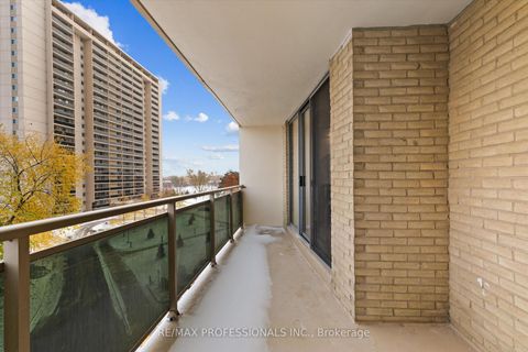 Photo 20 at 508 - 820 Burnhamthorpe Road, Markland Wood, Toronto