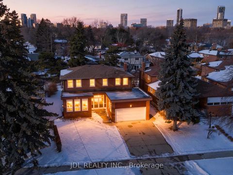 Photo 33 at 16 Clayland Drive, Donalda, Toronto
