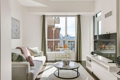 Photo 6 at 725 - 23 Glebe Road W, Eglinton, Toronto