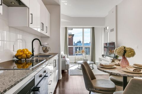 Photo 15 at 725 - 23 Glebe Road W, Eglinton, Toronto