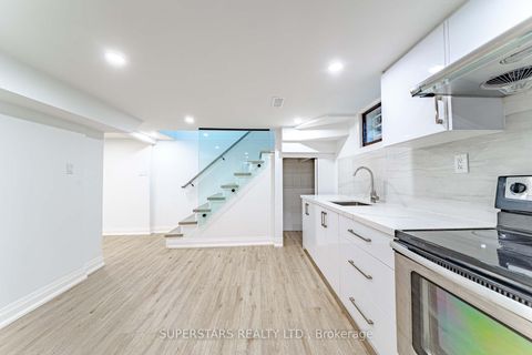 Photo 17 at 88 Castle Hill Drive, L'Amoreaux, Toronto