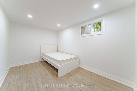 Photo 23 at 88 Castle Hill Drive, L'Amoreaux, Toronto