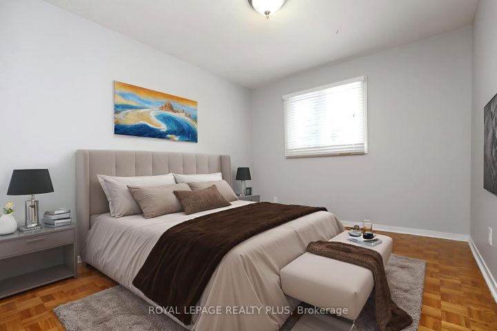 Photo 25 at 1086 Hedge Drive, Lakeview, Mississauga