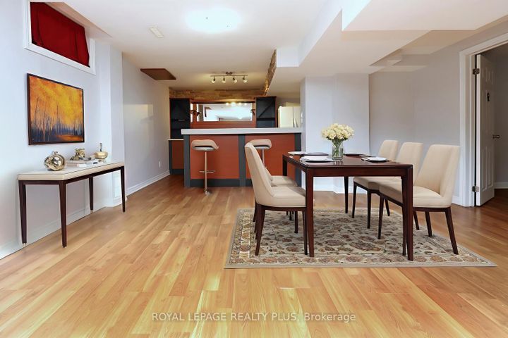 Photo 34 at 1086 Hedge Drive, Lakeview, Mississauga