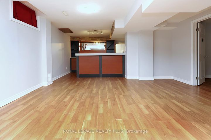 Photo 35 at 1086 Hedge Drive, Lakeview, Mississauga