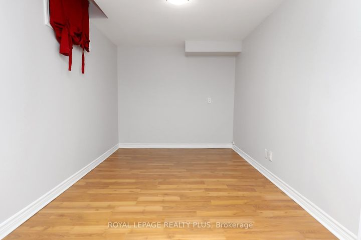 Photo 38 at 1086 Hedge Drive, Lakeview, Mississauga