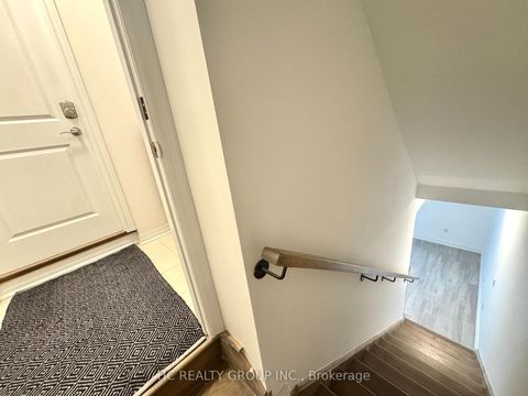 Photo 33 at 3219 Crystal Drive, GO Glenorchy, Oakville