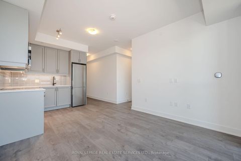 Photo 10 at 308 - 2333 Khalsa Gate, WM Westmount, Oakville