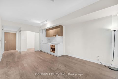 Photo 5 at 1007 - 161 Roehampton Avenue, Mount Pleasant West, Toronto