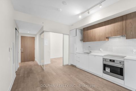 Photo 11 at 1007 - 161 Roehampton Avenue, Mount Pleasant West, Toronto