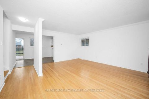 Photo 4 at 37 Vanderbrent Crescent, Richview, Toronto