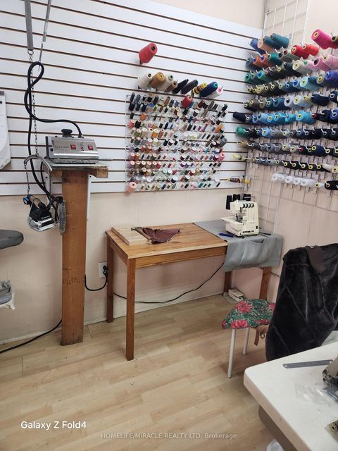 Photo 5 at 8 - 2323 Bloor Street W, Swansea, Toronto