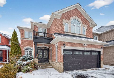 Photo 2 at 99 Barberry Crescent, Oak Ridges, Richmond Hill