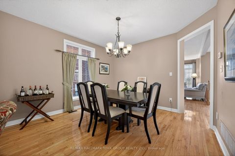 Photo 8 at 99 Barberry Crescent, Oak Ridges, Richmond Hill