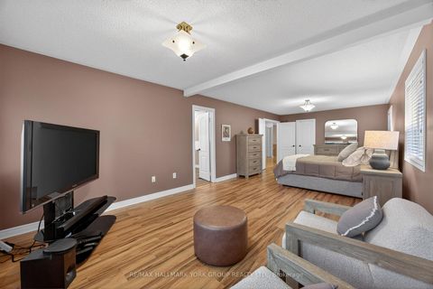 Photo 20 at 99 Barberry Crescent, Oak Ridges, Richmond Hill