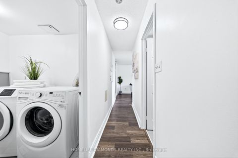 Photo 39 at 2002 - 5 CONCORDE Place, Don Mills, Toronto