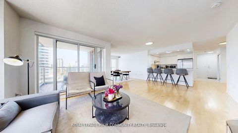 Photo 11 at 1609 - 909 Bay Street, Bay Street Corridor, Toronto